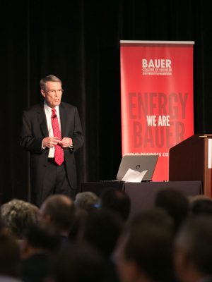 Robert “Bill” Gilmer Shares Forecast at Bauer Institute for Regional Forecasting Spring Symposium
