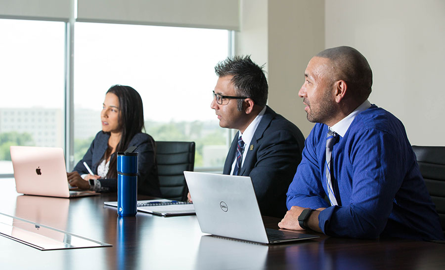 Photo: Students in Conference Room