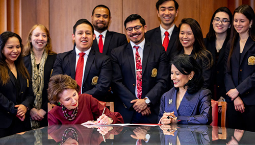 Photo: Gift Signing