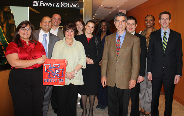 Photo: In New York City for National Stock Analysis Competition, Cougar Fund Students Meet UH Bauer Success Stories