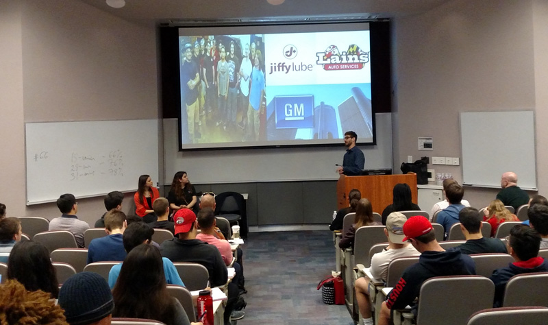 Bauer sophomore Michael Valad presents to the MIS 3300 class about his previous experience working to update the Supreme Court of Virginia’s technology.
