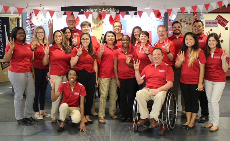 Bauer’s Undergraduate Business Programs and Bauer Honors claimed first place in the 2018 Spirit Bell Competition during the University of Houston’s Homecoming Week.