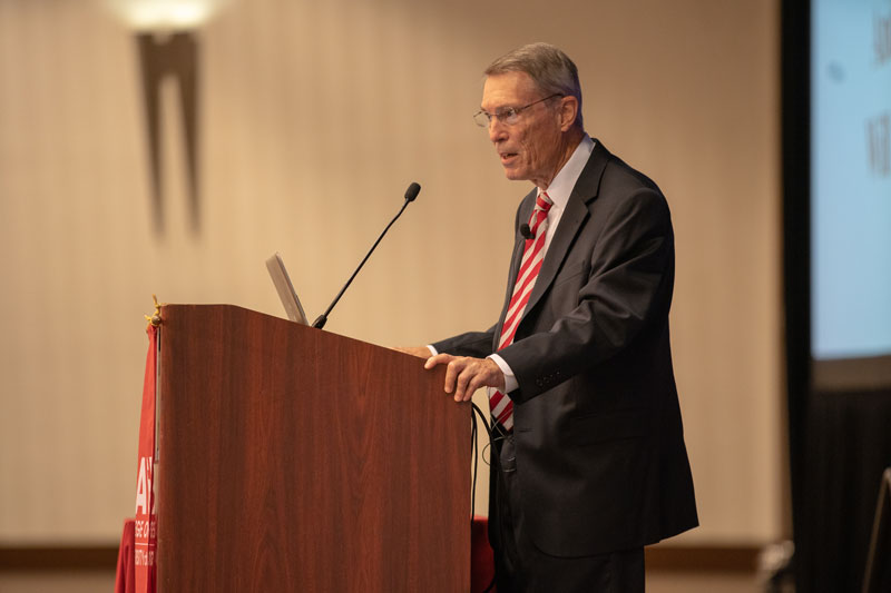 Photo: Bauer Institute for Regional Forecasting Director Shares Economic Forecast During Fall Symposium