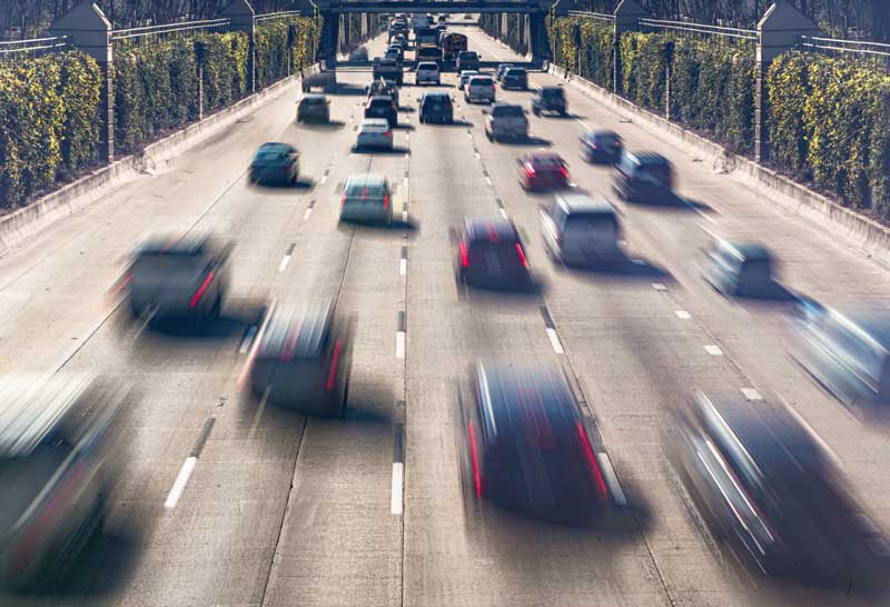 Traffic congestion is a serious problem in the United States, but a new analysis shows that interactive technology – ranging from 511 traffic information systems and roadside cameras to traffic apps like Waze and Google Maps – is helping in cities that use it.